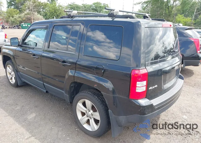 1C4NJRFBXCD570214: 42521229