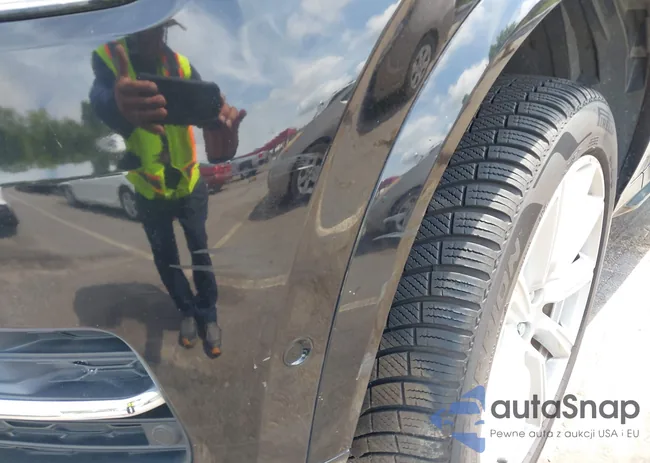 YV4BC0PL2G1052943: 42521406