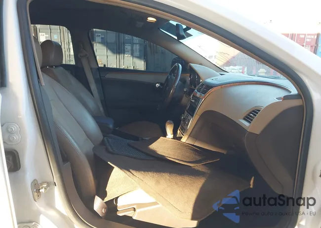 1G1ZJ577X9F132402: 42522709