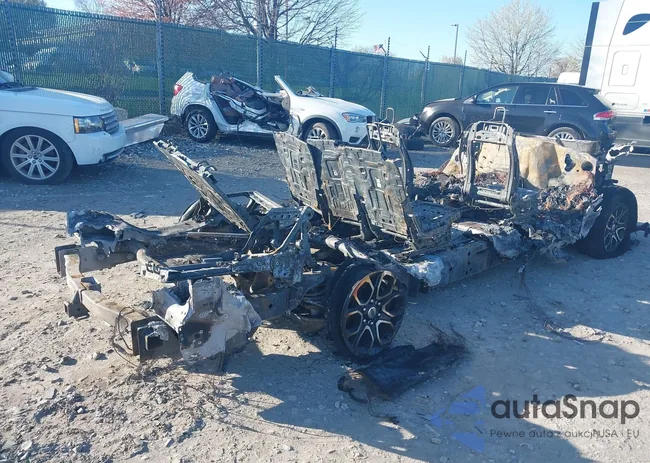 1FMJK1JT9NEA21190: 42522758