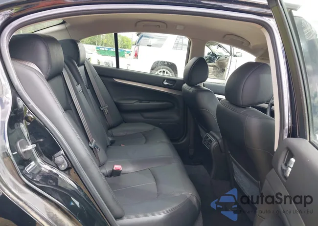 JN1CV6AR5FM520651: 42522898