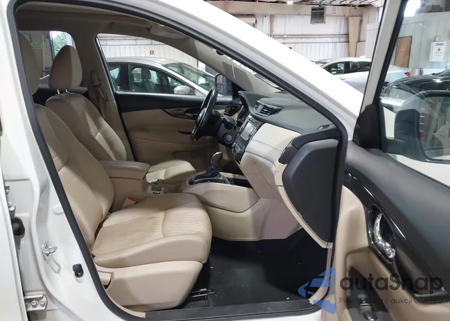 JN8AT2MV1HW020557: 42523119