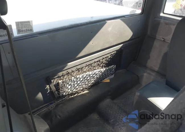 1FTYR14E29PA59074: 42522347