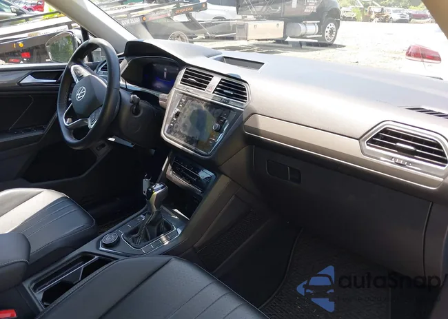 3VV2B7AX2NM074369: 42522561