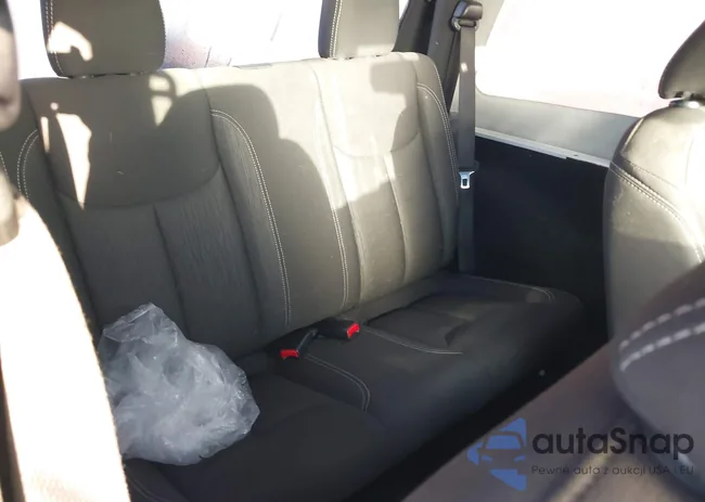 1C4AJWBG2JL821132: 42523688