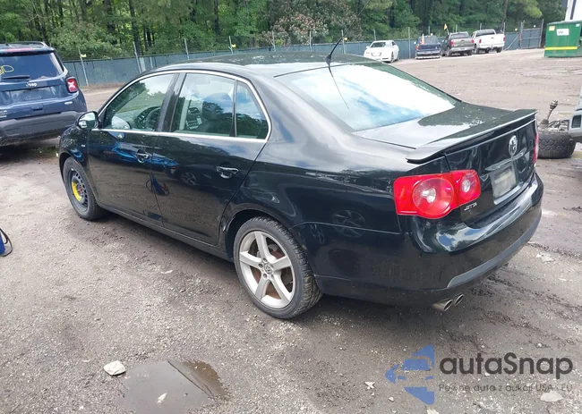 3VWEF71K57M194879: 42523694