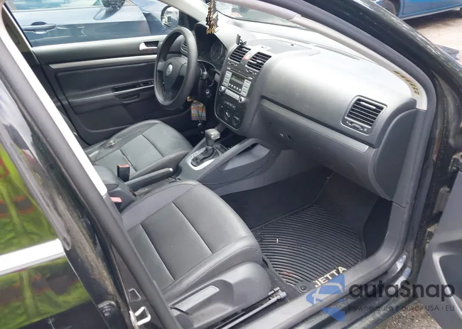 3VWEF71K57M194879: 42523694