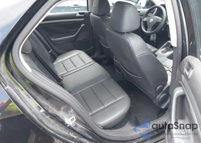 3VWEF71K57M194879: 42523694