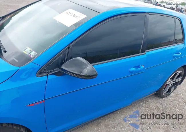 3VW6T7AU8MM010917: 42523697