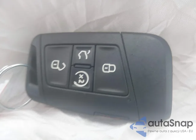 3VV8B7AX4RM048758: 42523725