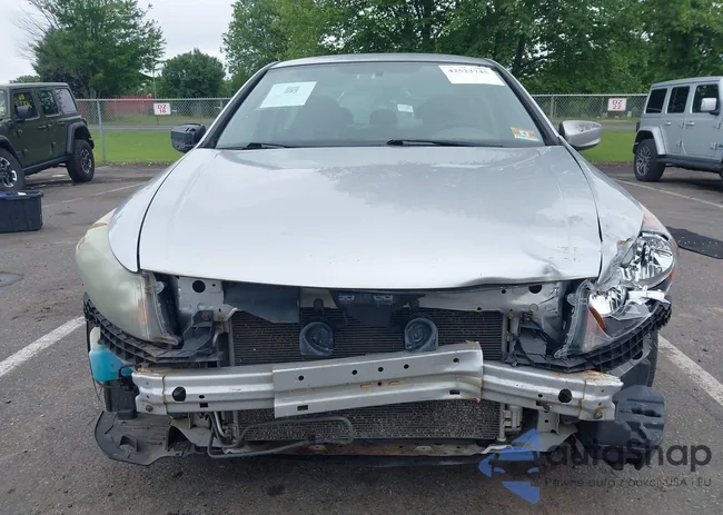 1HGCP2F36BA086600: 42523745