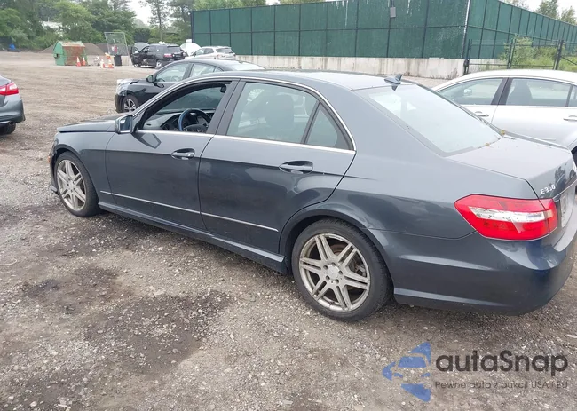 WDDHF8HB4BA271779: 42523853