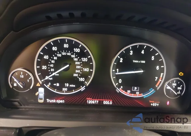 WBAKC8C56BC433083: 42523890