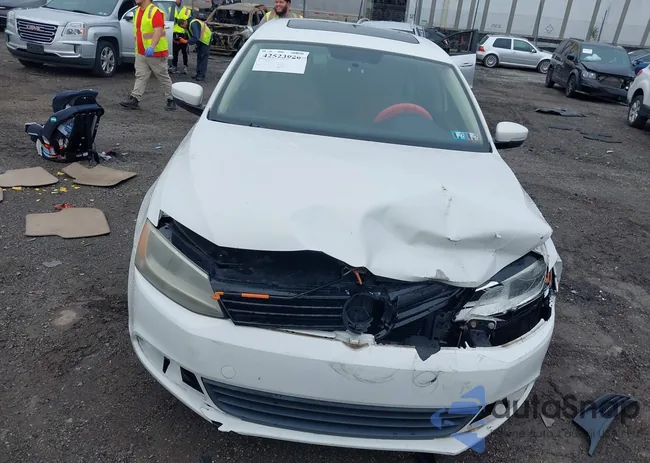 3VWDP7AJ8CM396562: 42523926