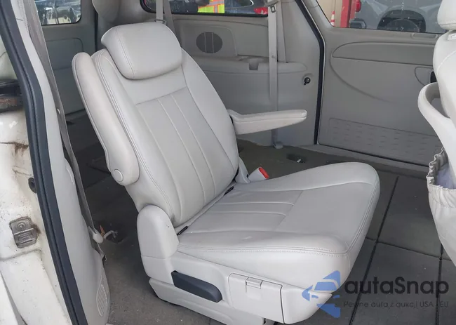 2A4GP54L47R274792: 42523960