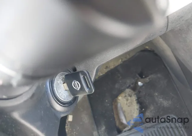 3N1AB6AP9CL615086: 42524043