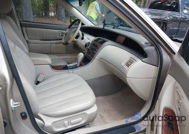 4T1BF28B44U373822: 42524069