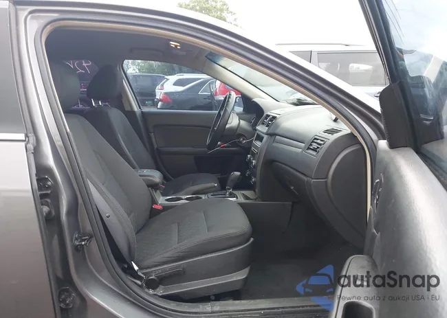 3FAHP0HA4CR170495: 42524117