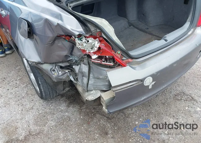 JH4KB16525C003885: 42524138