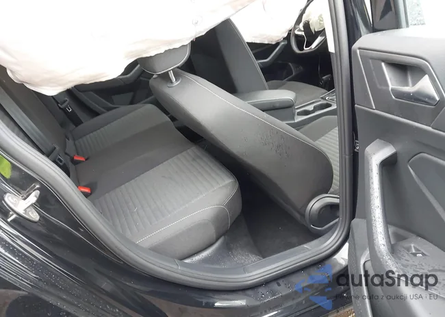 3VW5X7BU1SM000953: 42523241