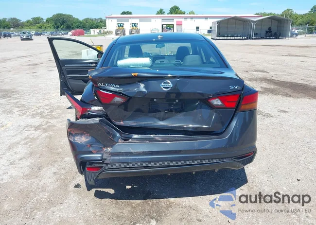 1N4BL4DV7NN325015: 42523419