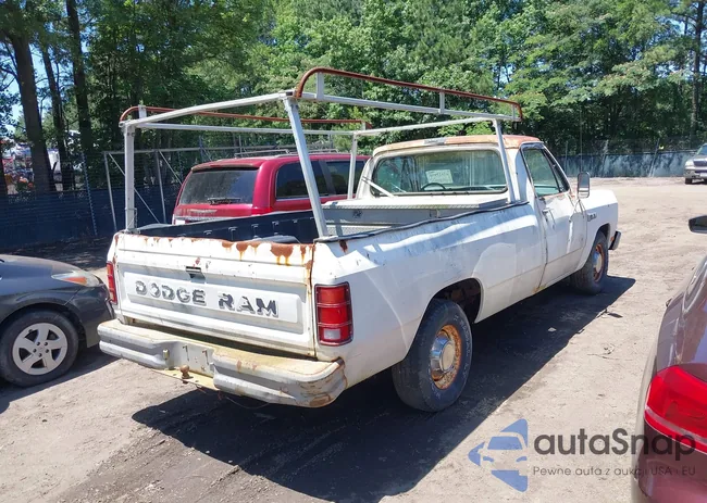 1B7HD14TXHS389456: 42523478