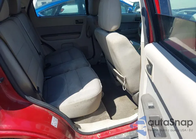 1FMCU0DG1BKB18800: 42523553