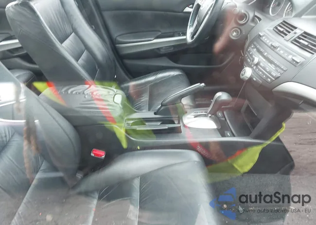 1HGCP26899A075645: 42523563