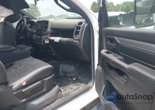 3C7WRCAJ6NG296219: 42523578