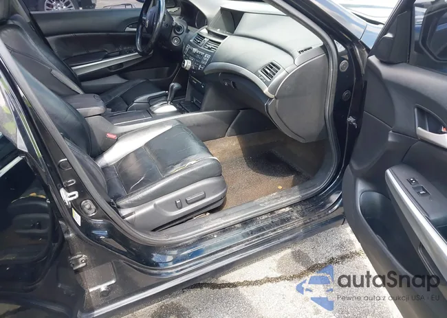 1HGCP36829A040368: 42524627