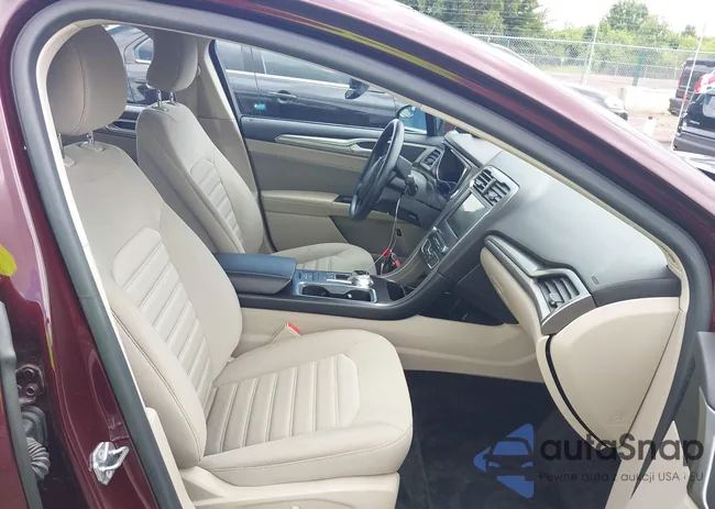 3FA6P0LU7JR149615: 42524685