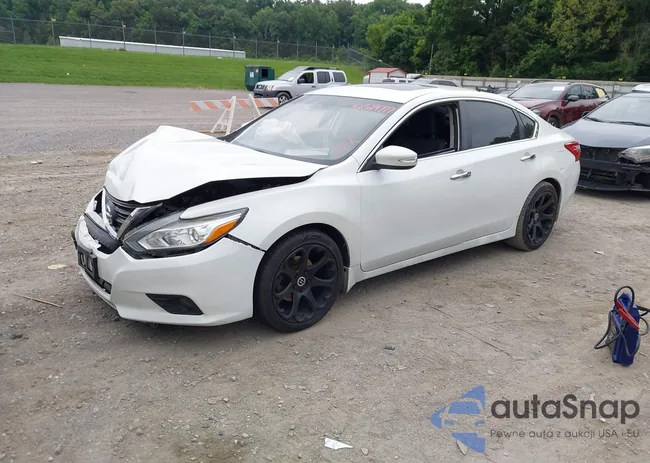 1N4AL3AP2HC250042: 42524777