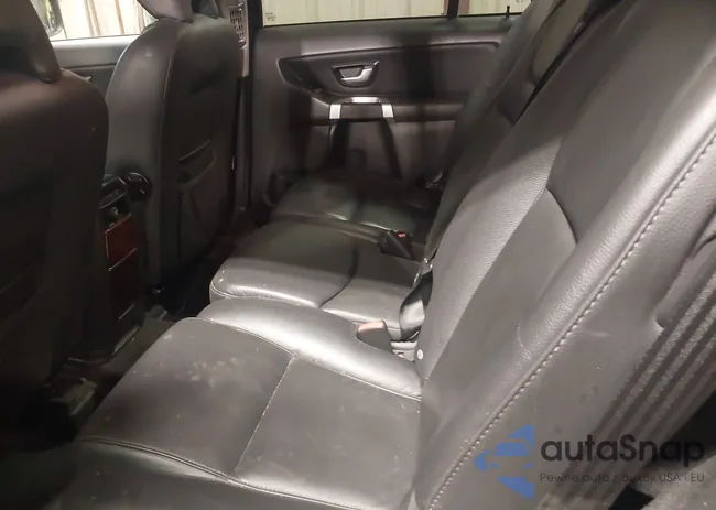 YV4952CZ8E1690108: 42524792