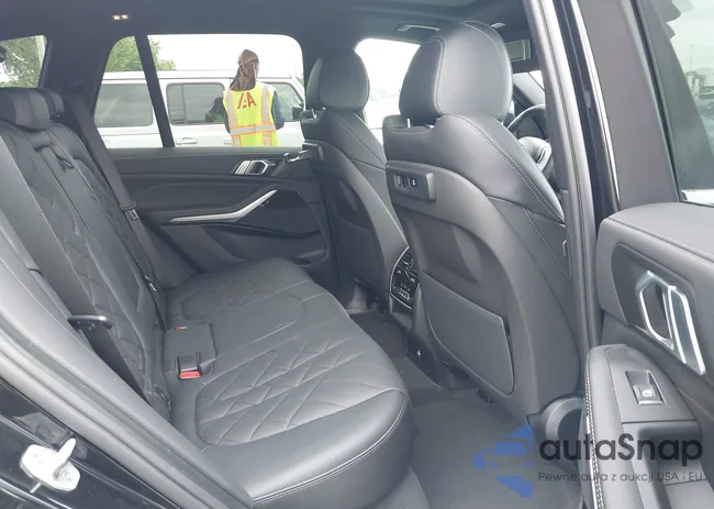 5UXCR6C01P9R93000: 42524809