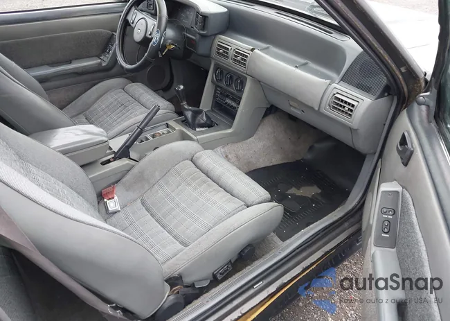 1FABP42E1JF215623: 42524975