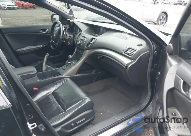 JH4CU26619C004030: 42525023