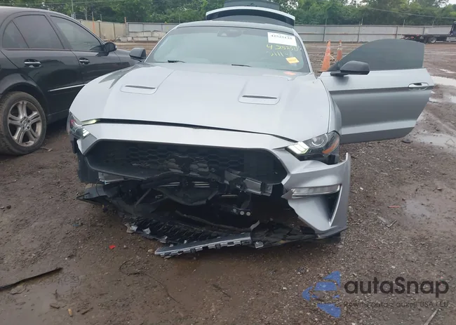 1FA6P8TH9P5105743: 42525135