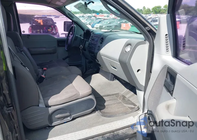 1FTRX12W74NA46931: 42524495