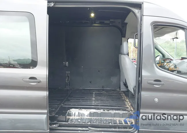 1FTYR2CG6HKA09959: 42524565