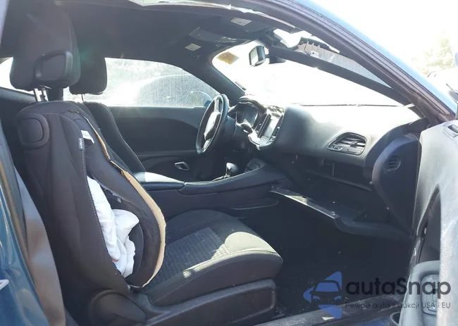 2C3CDZAG2PH693505: 42526158