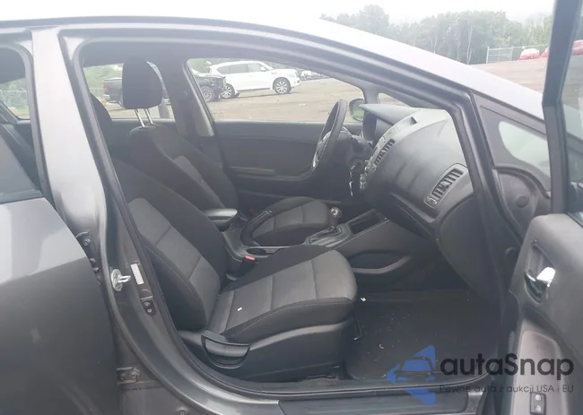 KNAFK5A86G5583965: 42526159