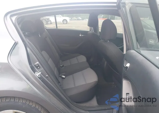 KNAFK5A86G5583965: 42526159