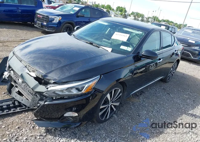 1N4BL4FW3LC125912: 42525312