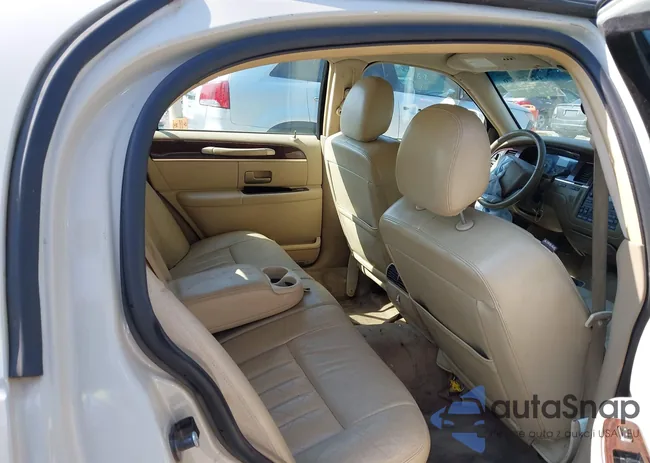 1LNHM81W36Y600770: 42525376