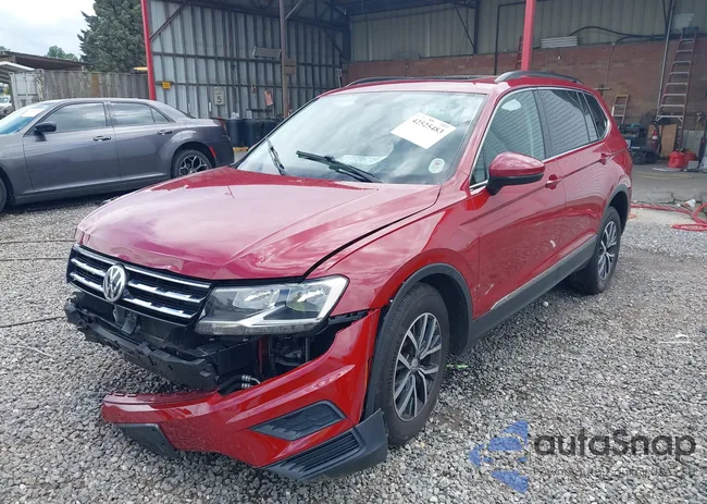 3VV2B7AX7JM197319: 42525483