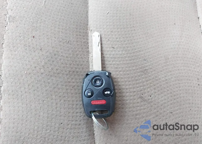 1HGCP2F78AA178857: 42526907