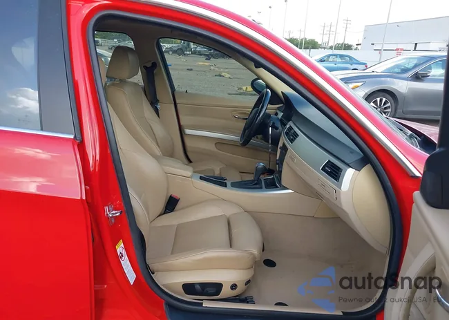 WBAVB33506KS36618: 42527037