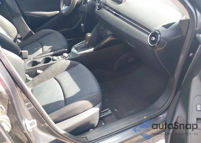 3MYDLBZV6GY107929: 42527141