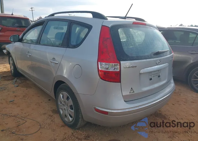 KMHDC8AE9AU057935: 42526215