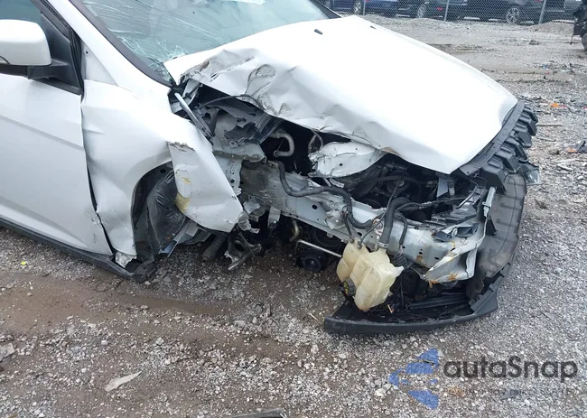 1FADP3F2XGL327799: 42526262